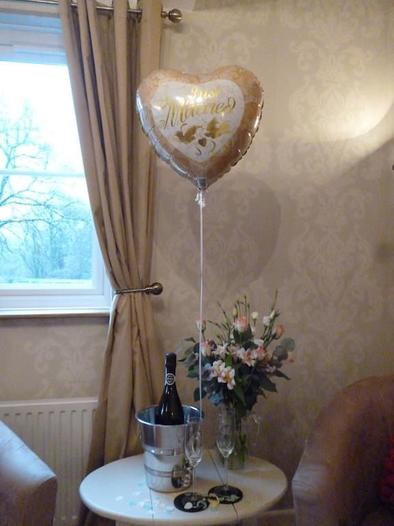 Newmoor Park Hotel ลอนเซสตัน ภายนอก รูปภาพ