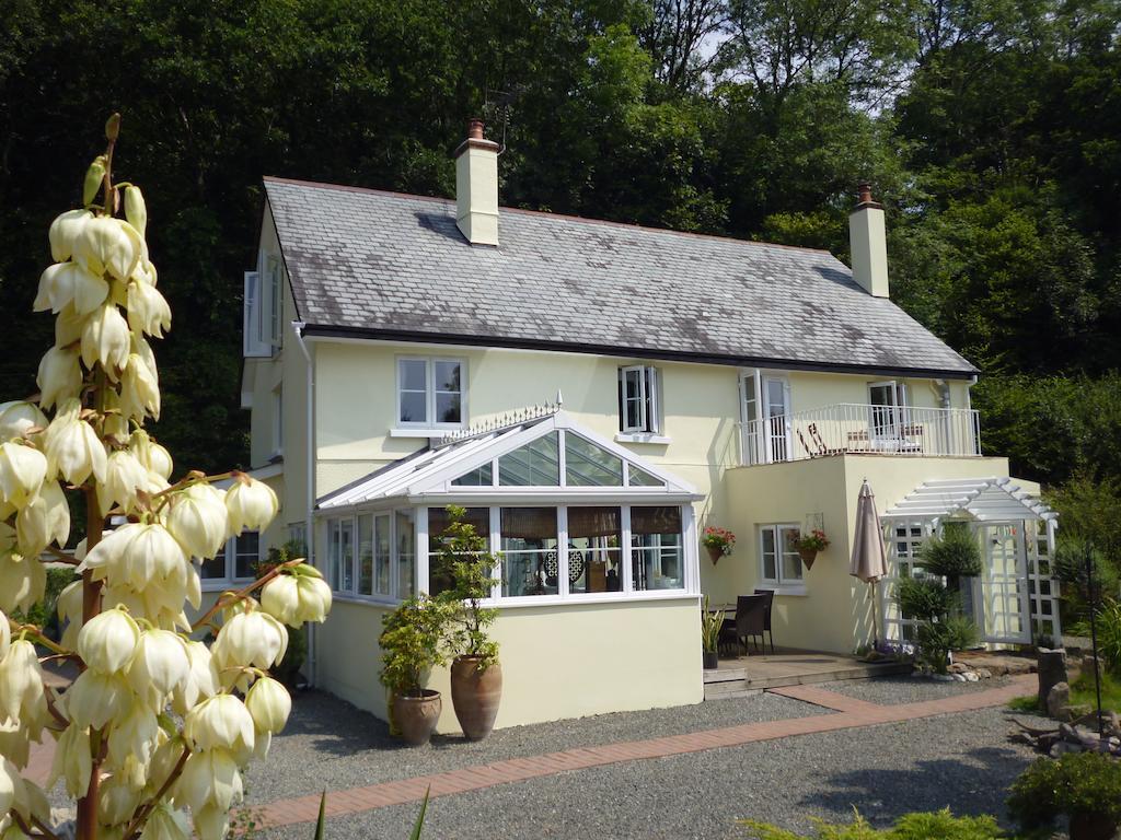 Newmoor Park Hotel ลอนเซสตัน ภายนอก รูปภาพ